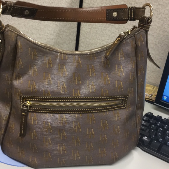 Dooney and bourke purse - Picture 2 of 4